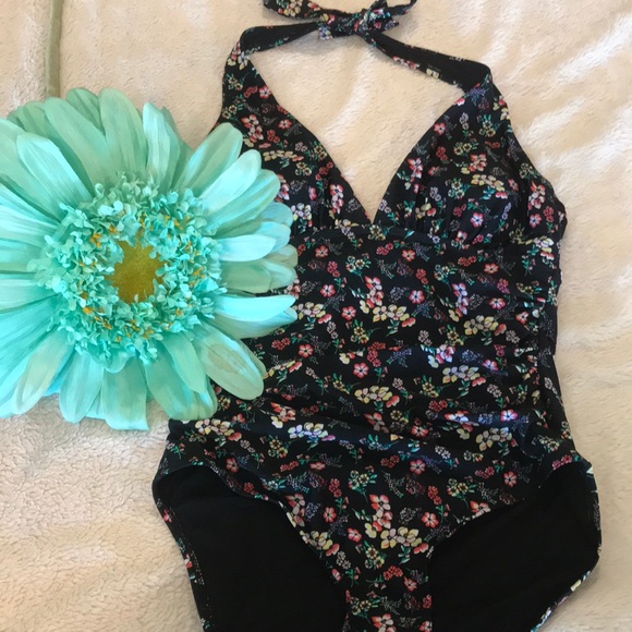 GAP Other - GAP Swimsuit GREAT CONDITION!